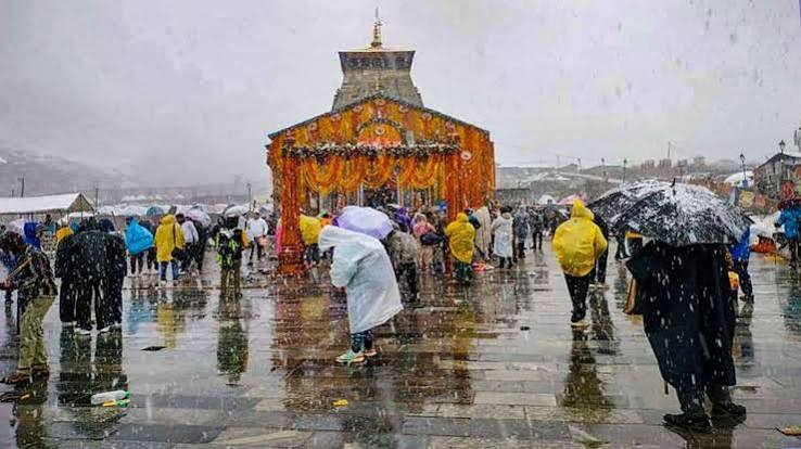 kedarnath yatra suspended due to heavy rainfall